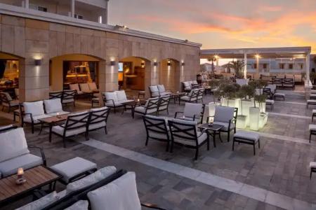 Neptune Luxury Resort - 42