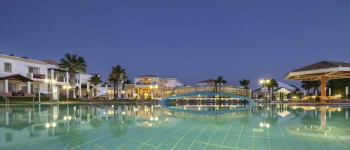 Neptune Luxury Resort - 15