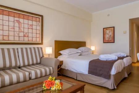 Neptune Luxury Resort - 3