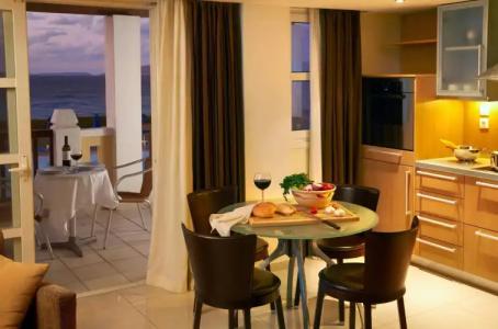 Neptune Luxury Resort - 7