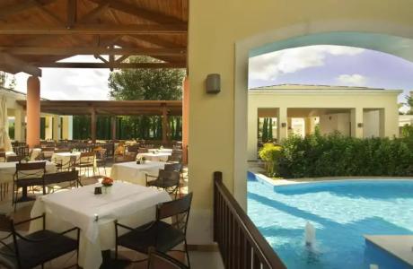 Neptune Luxury Resort - 37