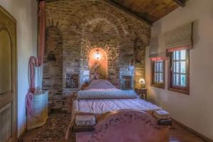 To Stefani tis Makrinas, Makrinitsa