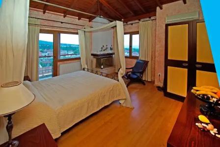 Olympus Mediterranean Boutique - 3