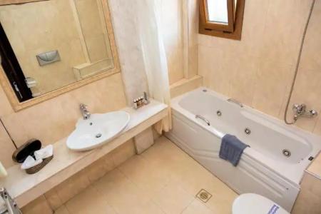 Olympus Mediterranean Boutique - 9