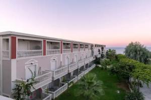Belussi Beach Hotel & Suites, Kipseli