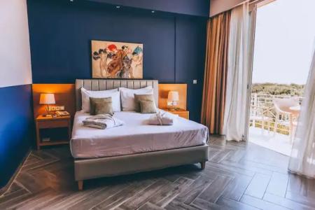 Apollo Resort Art - 163