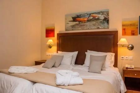 Apollo Resort Art - 73