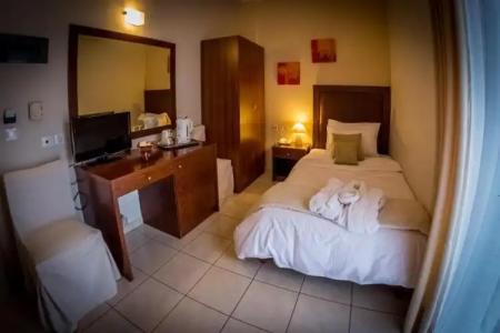 Apollo Resort Art - 108