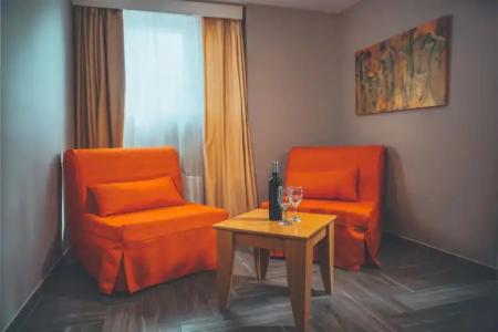 Apollo Resort Art - 146