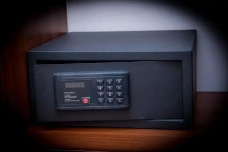 Apollo Resort Art - 58