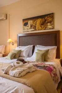 Apollo Resort Art - 68