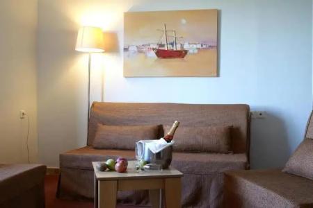 Apollo Resort Art - 159