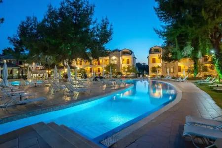 Zeus Kassandra Lagoon - 12