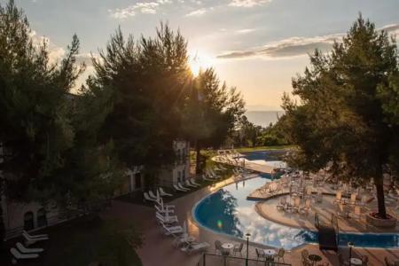 Zeus Kassandra Lagoon - 17