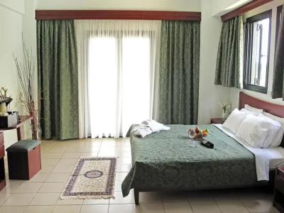 Zeus Kassandra Lagoon - 3