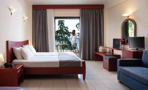 Zeus Kassandra Lagoon - 26