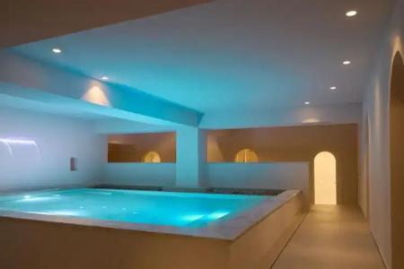 Crystal Blue Aparthotel - 18