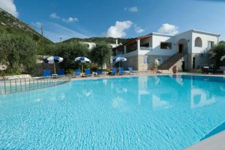 Crystal Blue Aparthotel - 16