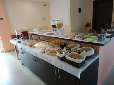 Crystal Blue Aparthotel - 10