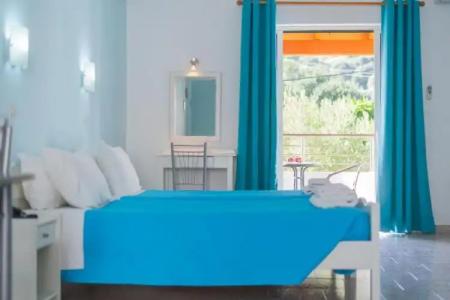 Crystal Blue Aparthotel - 65