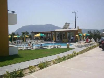 Manolis Studios - 73