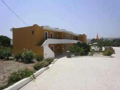 Manolis Studios - 75