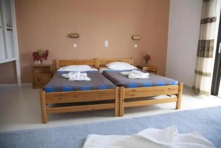 Manolis Studios - 65