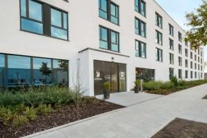 Super 8 by Wyndham Munich City North, Munchen