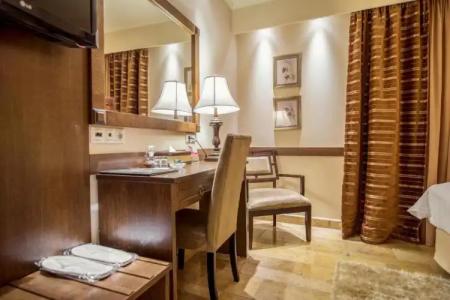 Selestina Boutique - 42