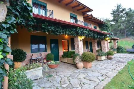 Aphrodite's Inn - 11