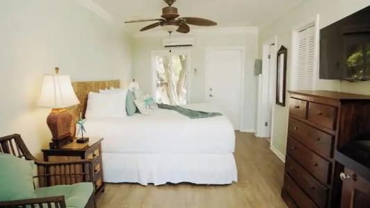 Coconut Palm Inn - 57