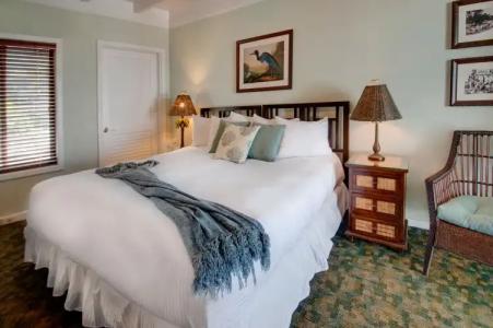 Coconut Palm Inn - 2