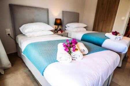 Dominoes Apartments - 36