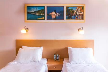 Dominoes Apartments - 17