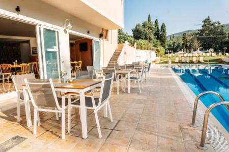 Dominoes Apartments - 70