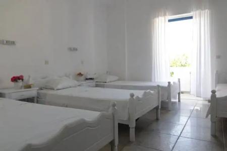 Armadoros / Ios Backpackers - 86