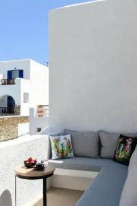 Ios Art Studios & Luxury Apartments - 11