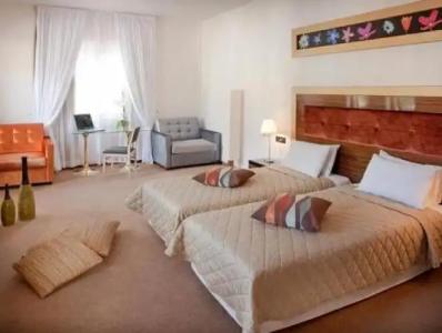 Dovitel Boutique - 12