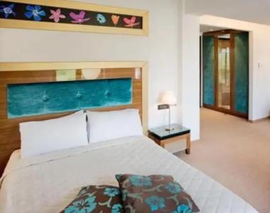 Dovitel Boutique - 19