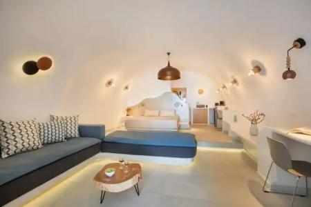 Kasimatis by la Perla - Adults Only - 14