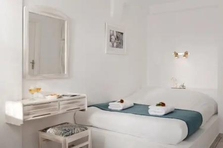 Regina Mare-Adults Only - 2