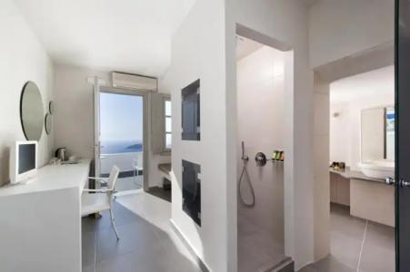 Regina Mare-Adults Only - 19