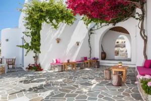 Aegeo Hotel, Folegandros Town