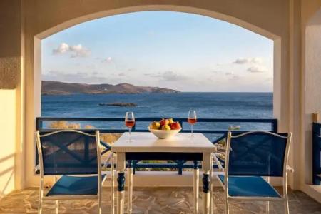 Sea View Studios - 117