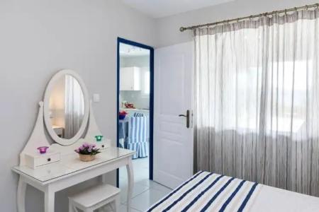 Sea View Studios - 86