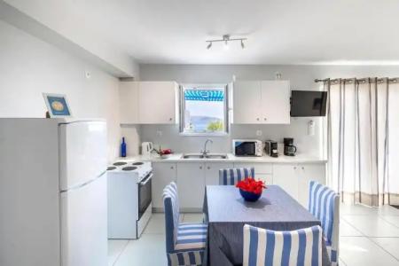 Sea View Studios - 79