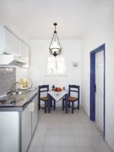 Sea View Studios - 16