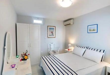 Sea View Studios - 78