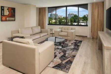 DoubleTree by Hilton Dar es Salaam Oysterbay - 4