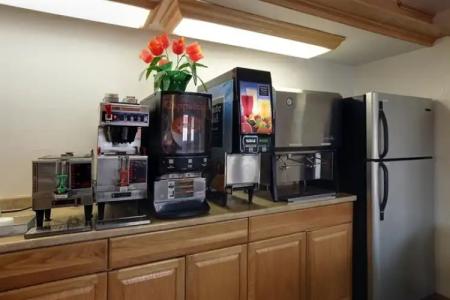 Iniohos Restaurant - 15